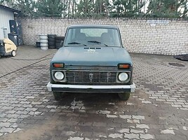 Lada Niva 1990 m dalys