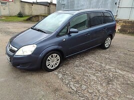 Opel Zafira 2008 г Минивэн