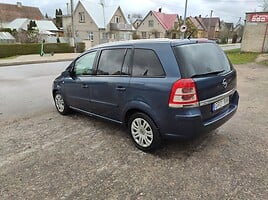 Opel Zafira 2008 г Минивэн