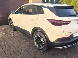 Opel Grandland X 2018 y Off-road / Crossover