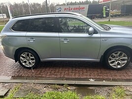 Mitsubishi Outlander III 2014 y