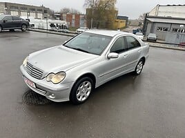 Mercedes-Benz 220 2006 г Седан