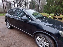 Volkswagen Touareg 2011 г Внедорожник / Кроссовер