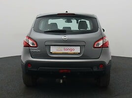 Nissan Qashqai 2011 y Off-road / Crossover