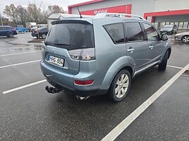 Mitsubishi Outlander 2010 y Off-road / Crossover