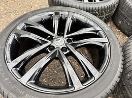 Mercedes-Benz Siunciam, 8J ET45 light alloy R19 rims