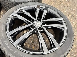 Mercedes-Benz Siunciam, 8J ET45 light alloy R19 rims