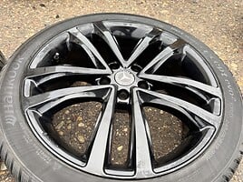 Mercedes-Benz Siunciam, 8J ET45 light alloy R19 rims