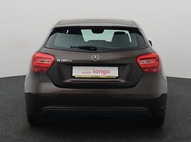 Mercedes-Benz A 180 2018 y Hatchback