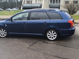 Toyota Avensis 2004 y Wagon