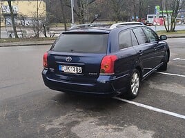 Toyota Avensis 2004 y Wagon