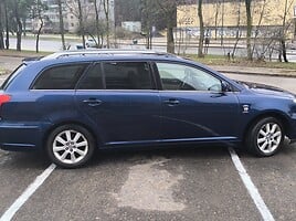 Toyota Avensis 2004 y Wagon