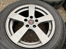 Mitsubishi Siunciam, 7J ET40 light alloy R17 rims