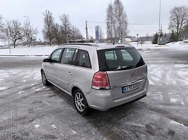 Opel Zafira B 2007 y