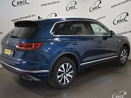 Volkswagen Touareg V6 TDI A/T 2021 y