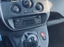 Renault Kangoo 2017 y Commercial auto (with box)