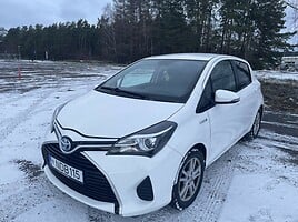 Toyota Yaris III 2015 г