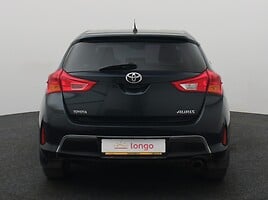 Toyota Auris 2013 y Hatchback