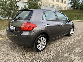 Toyota Auris 2008 y Hatchback