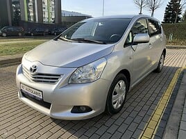 Toyota Verso Vienatūris 2010