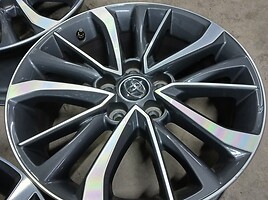 Toyota Avensis light alloy R17 rims