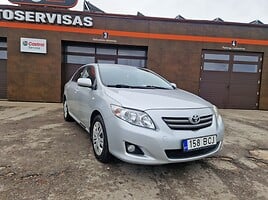 Toyota Corolla 2010 y Sedan