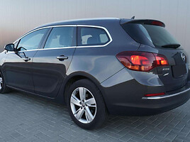 Opel Astra 2013 г Универсал