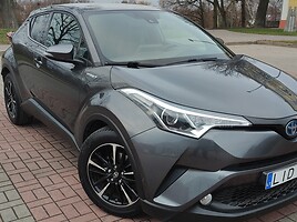 Toyota C-HR 2017 г Внедорожник / Кроссовер