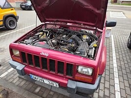 Jeep Cherokee 1999 m Visureigis / Krosoveris