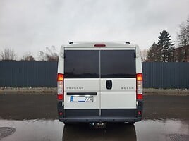 Peugeot Boxer 2009 y Minibus