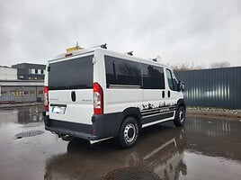 Peugeot Boxer 2009 y Minibus