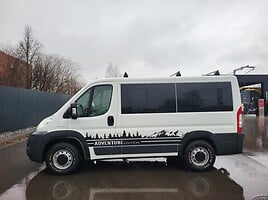 Peugeot Boxer 2009 y Minibus