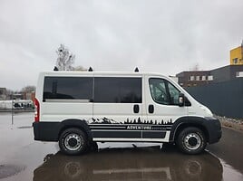 Peugeot Boxer 2009 y Minibus