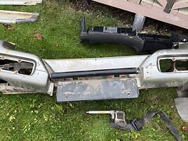 Nissan Terrano 2000 y parts