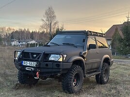 Nissan Patrol 2000 m Visureigis / Krosoveris