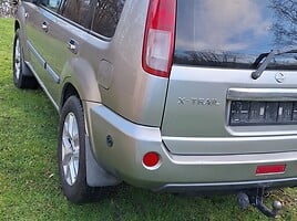 Nissan X-Trail 2004 y Off-road / Crossover