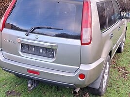 Nissan X-Trail 2004 y Off-road / Crossover