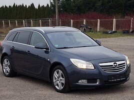 Opel Insignia A Universalas 2011