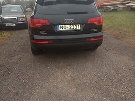 Audi Q7 2008 г Внедорожник / Кроссовер