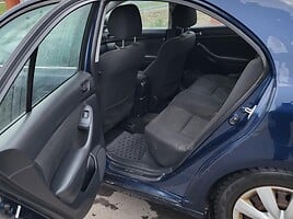 Toyota Avensis 2004 г Седан