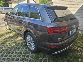 Audi Q7 2016 y Off-road / Crossover