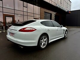 Porsche Panamera 4 2011 m