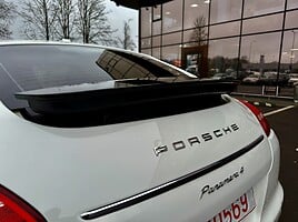 Porsche Panamera 4 2011 m