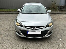 Opel Astra 2013 y Wagon