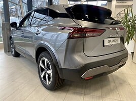 Nissan Qashqai 2023 y Off-road / Crossover