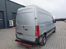 Mercedes-Benz Sprinter 2019 г запчясти