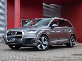 Audi Q7 2016 y Off-road / Crossover