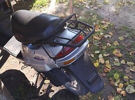 Kymco Caro 2010 m Motoroleris / Mopedas