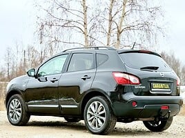 Nissan Qashqai 2013 y Off-road / Crossover