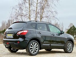 Nissan Qashqai 2013 y Off-road / Crossover